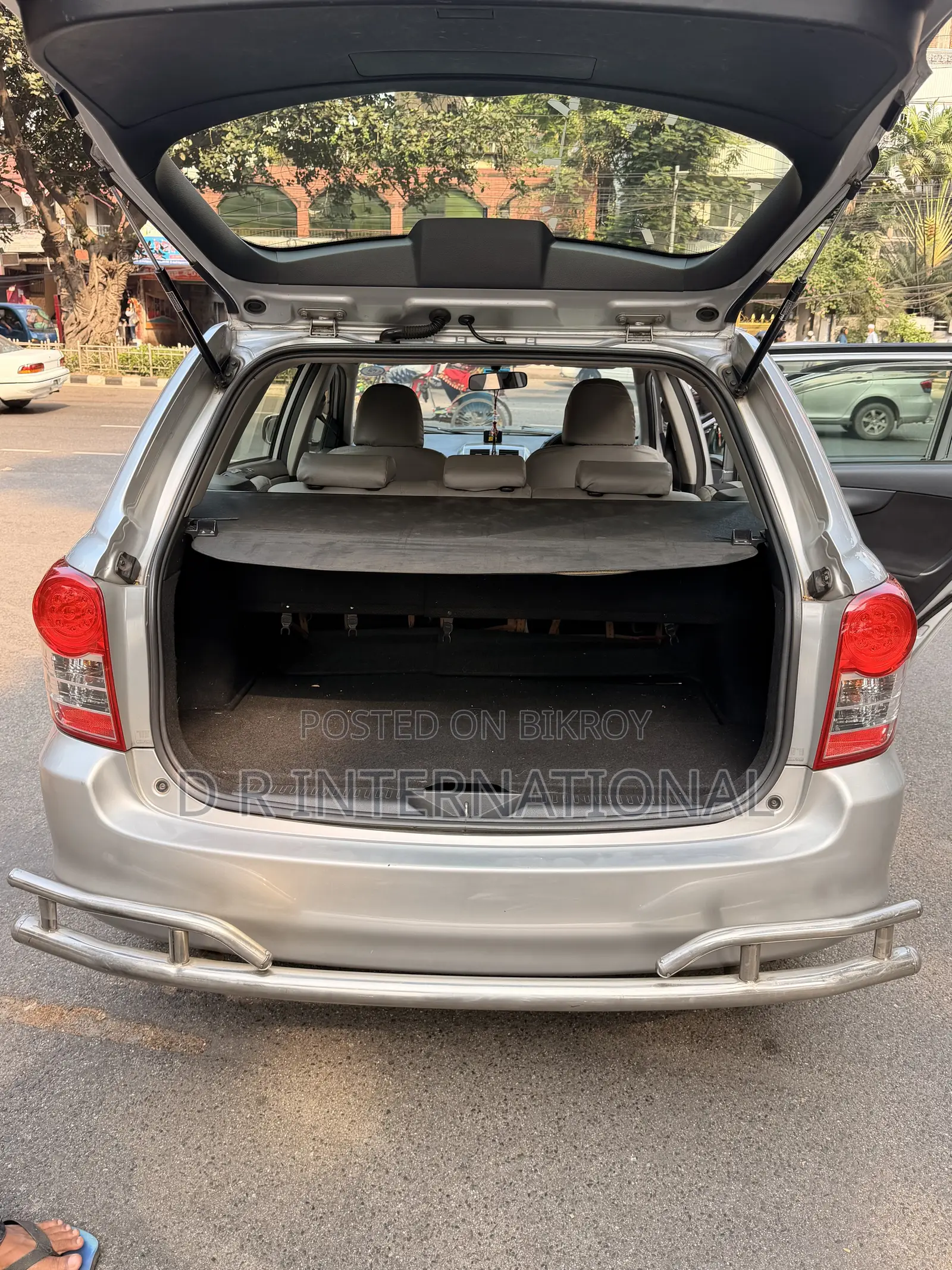 টয়োটা করোল্লা ফিল্ডার ২০১২ সিলভার