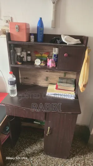 Reading Table