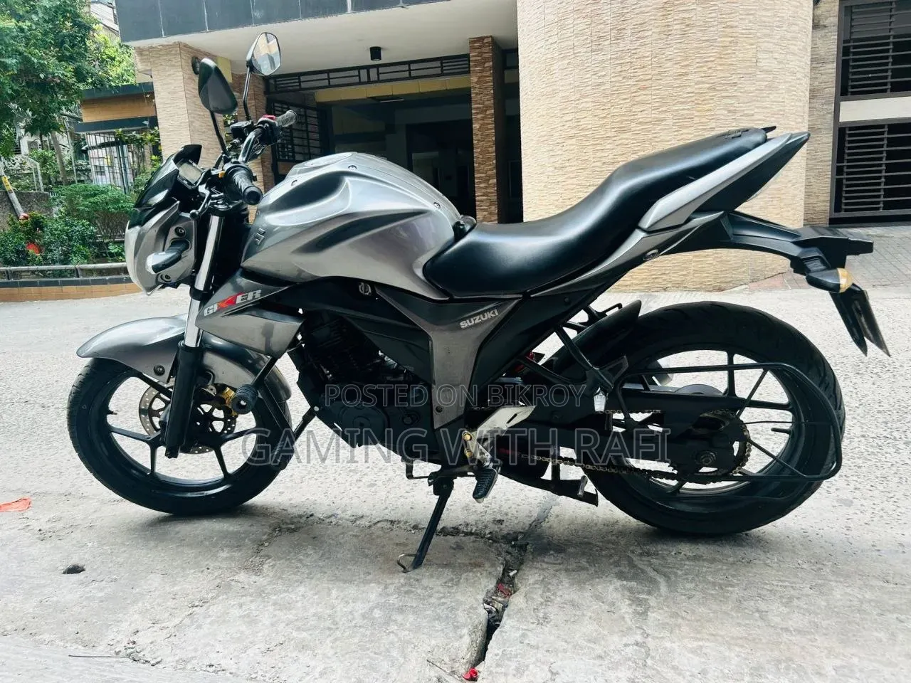 সুজুকি জিক্সার ২০১৯ সিলভার