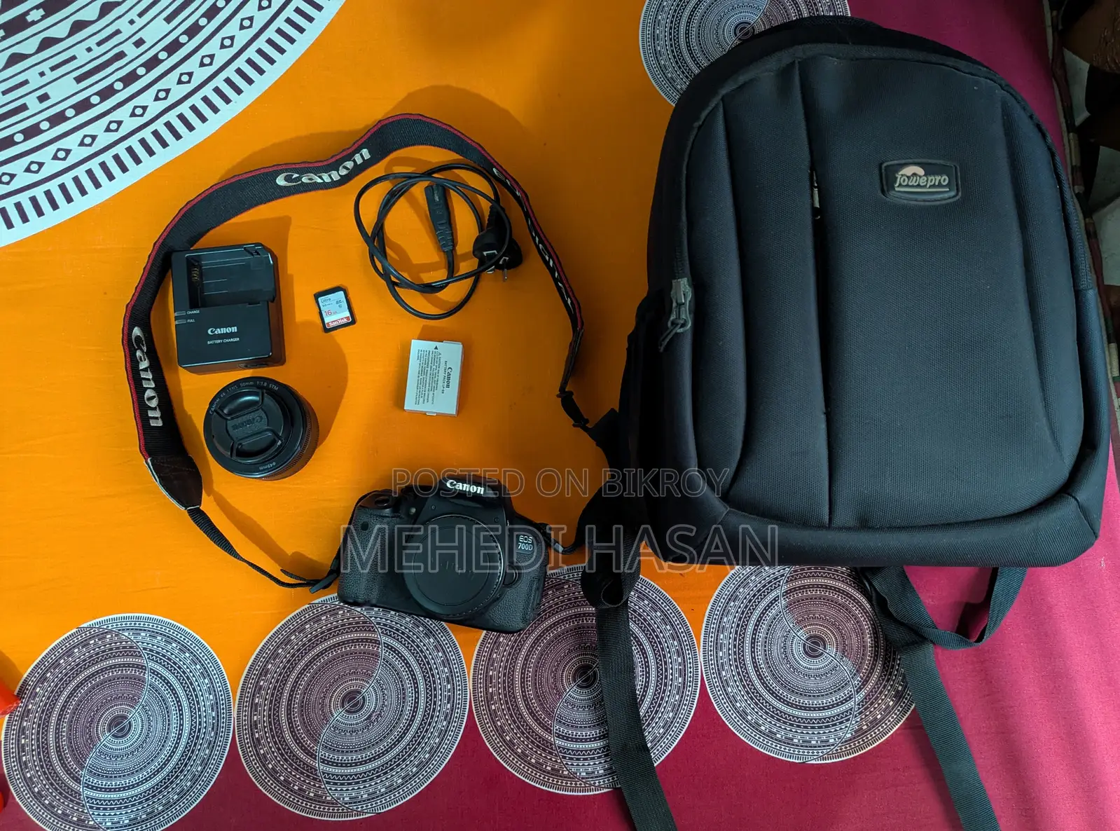 Canon 700D DSLR + 50mm F/1.8 STM Portrait Lens