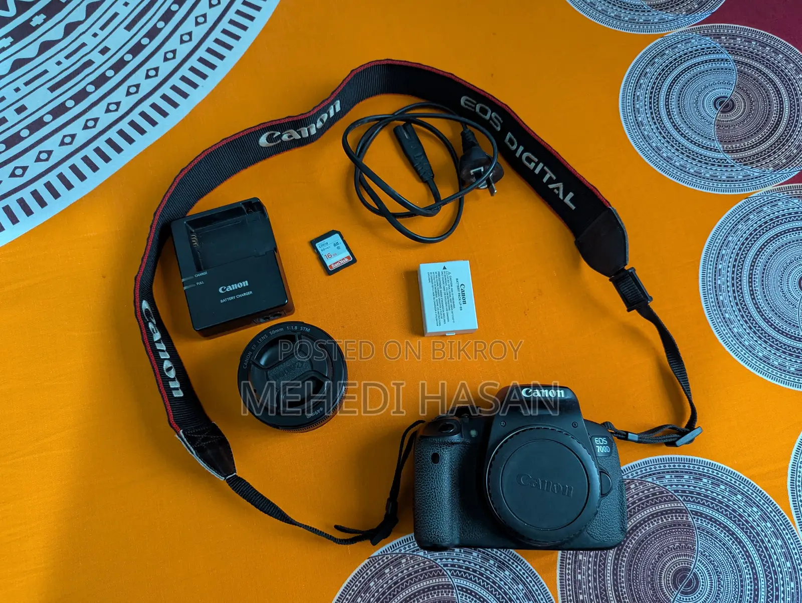 Canon 700D DSLR + 50mm F/1.8 STM Portrait Lens