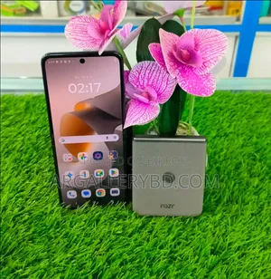 Motorola Razr 70 128 GB Gray