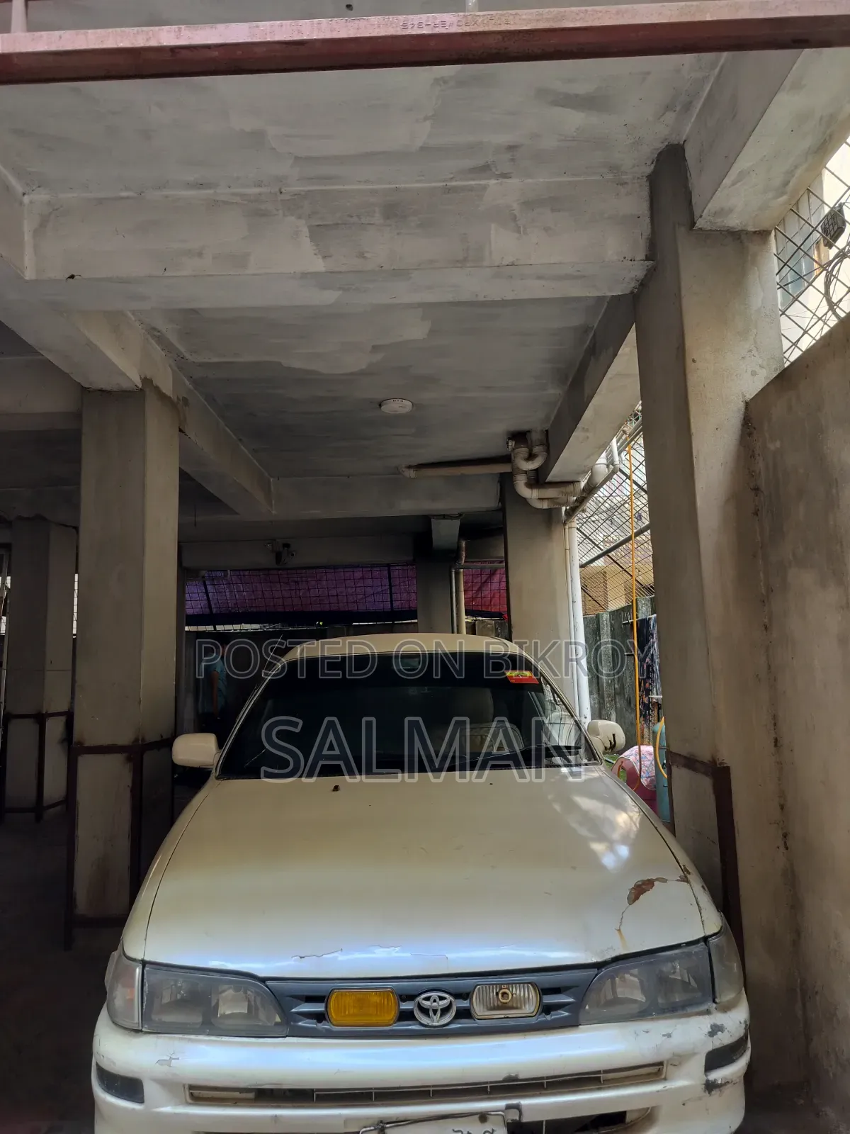 Toyota Corolla Sedan 1994 Pearl