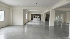 গাজীপুরে হাইওয়ে সংলগ্ন ৫৫০০ স্কয়ার ফিট কমার্শিয়াল স্পেস ভাড়া হবে