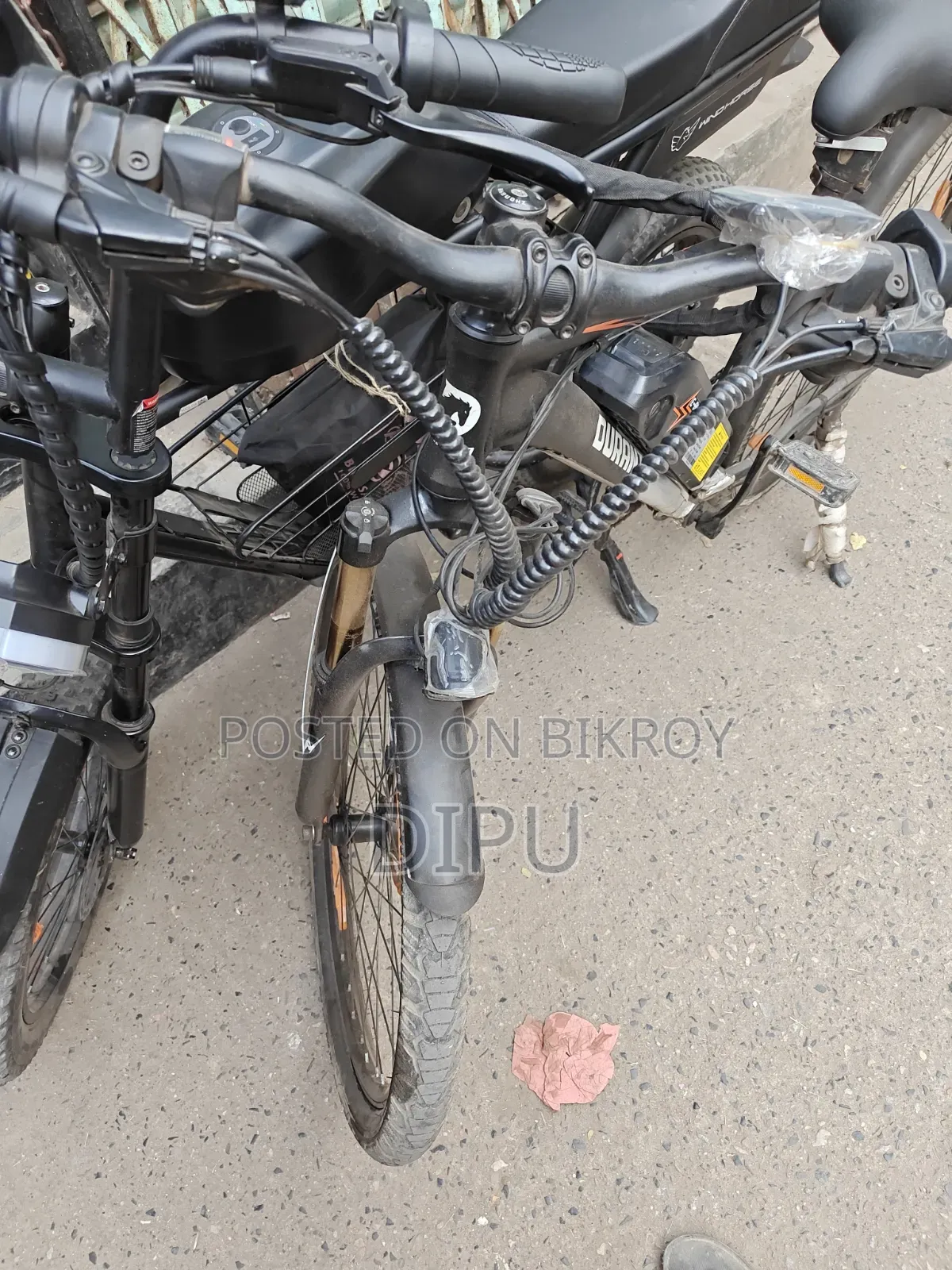 মোটরসাইকেল ২০২৬ কালো