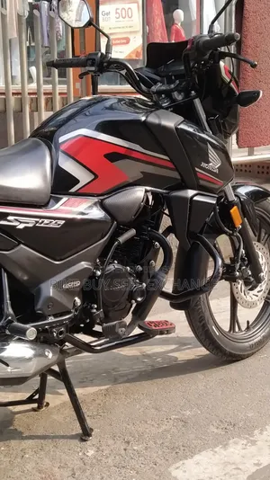 হোন্ডা এসপি ১২৫ ২০২৫ ব্ল্যাক