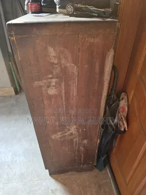 জাম কাঠের শোকেস