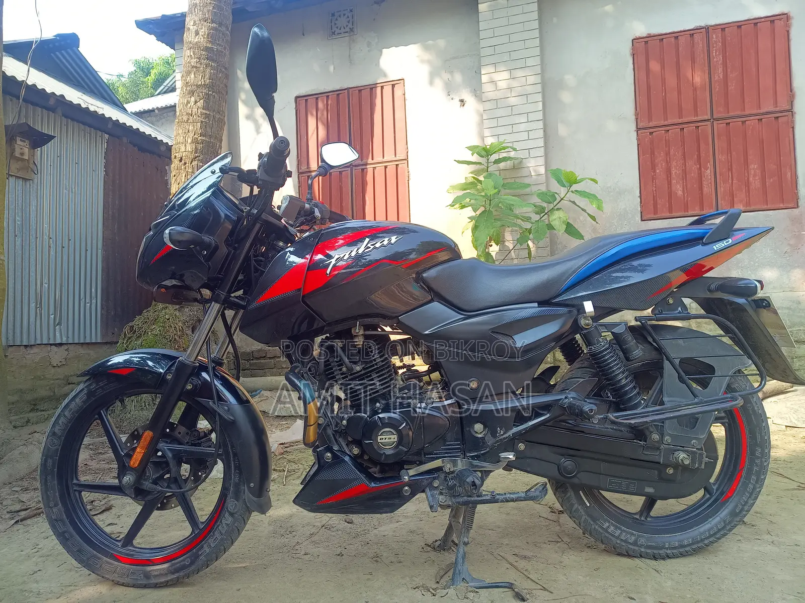বাজাজ পালসার ১৫০ ২০২২ কালো