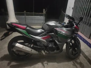 মোটরসাইকেল ২০১৮ ধূসর