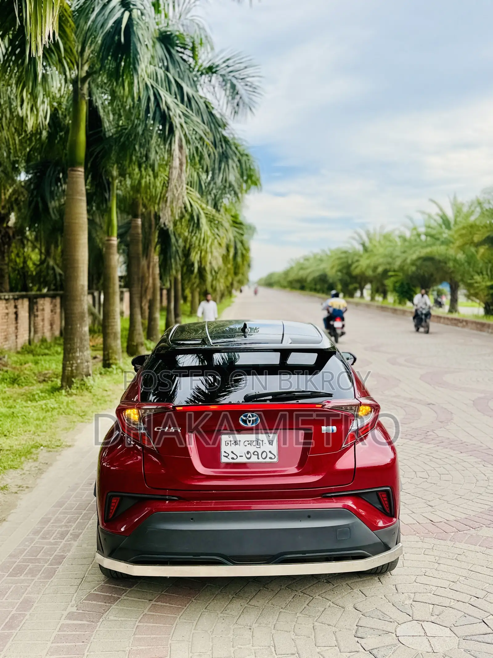 Toyota C-HR 2018 Maroon
