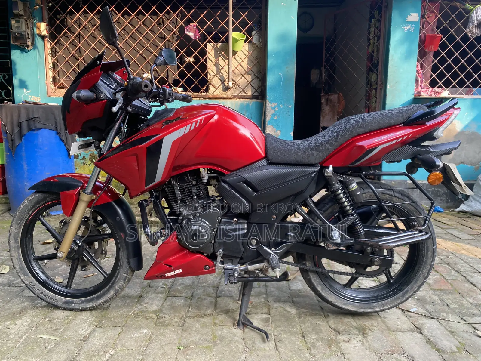 TVS Apache RTR 160 2V 2021 Red