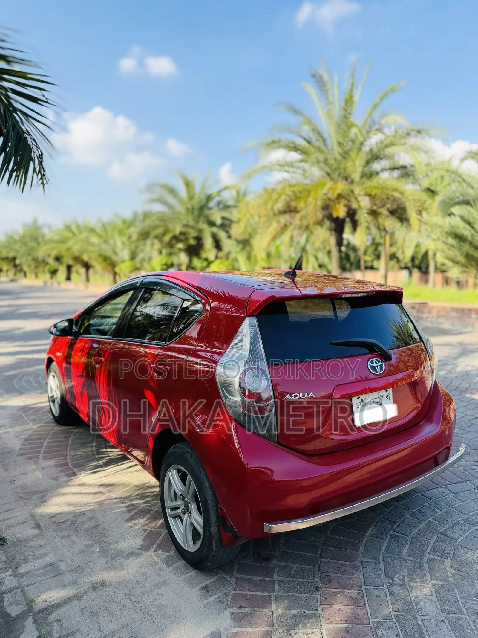 Toyota Aqua 2013 Red