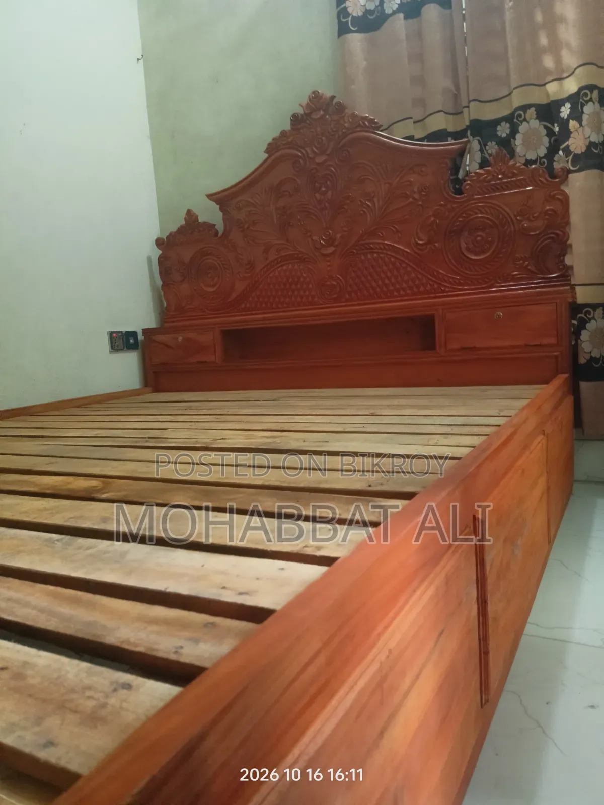 বক্স খাটটি সেল করা হবে