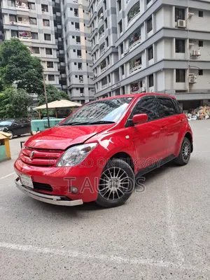 Toyota IST 2005 Red