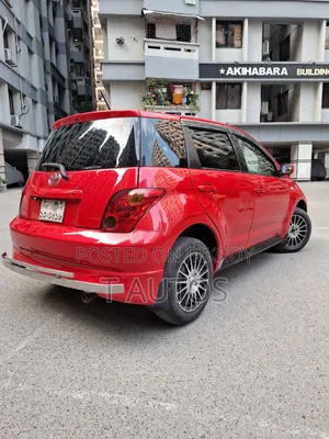 Toyota IST 2005 Red