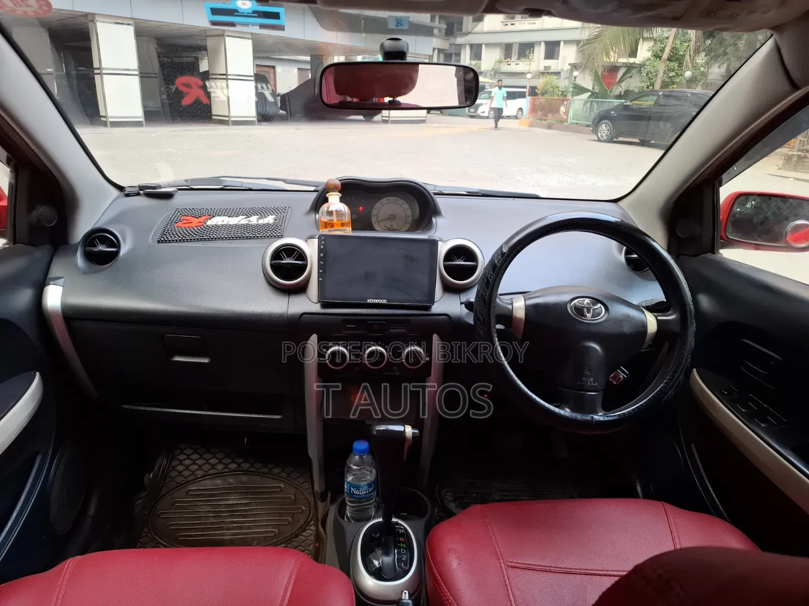 Toyota IST 2005 Red