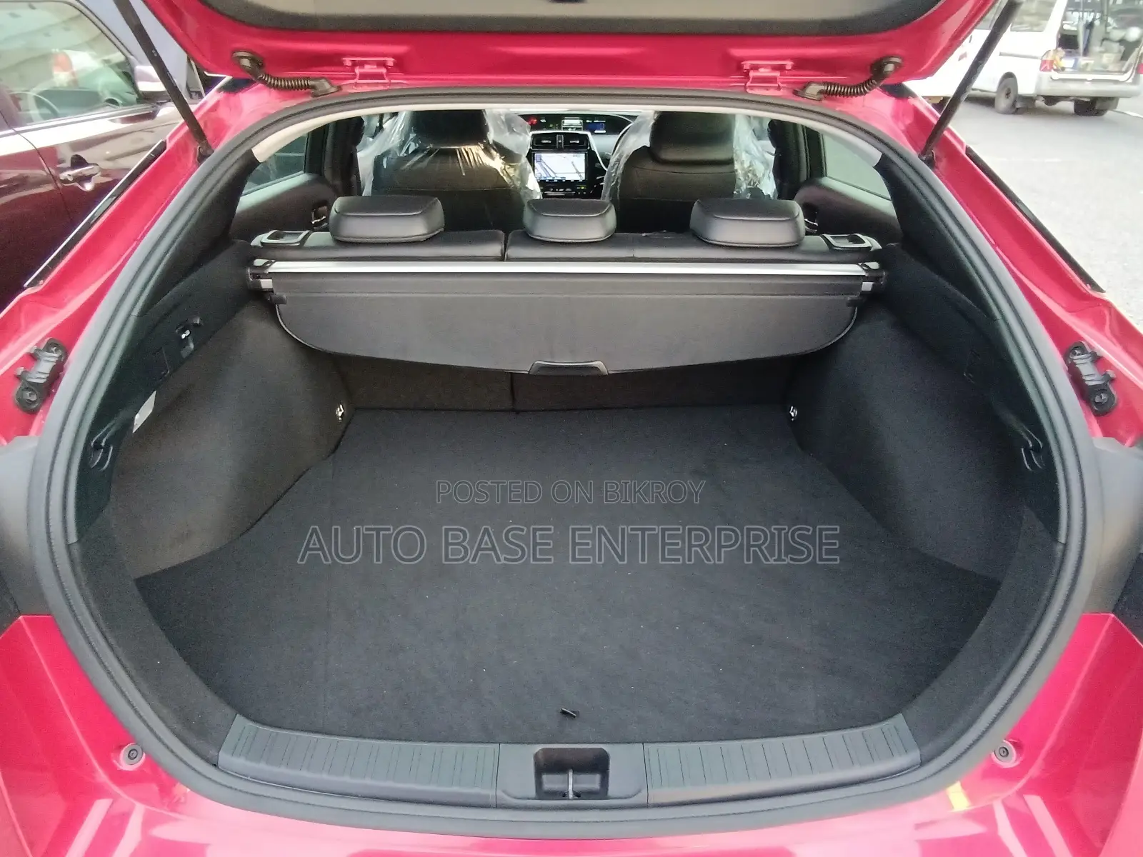 Toyota Prius 2021 Red