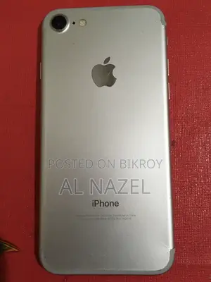 Apple iPhone 7 32 GB Silver