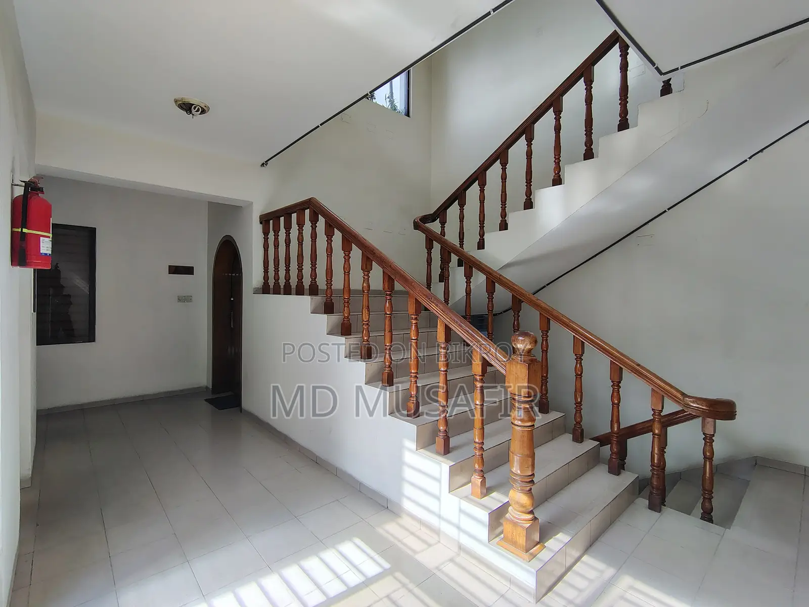 Furnished 4-bedroom Apartment in Gulshan for sale