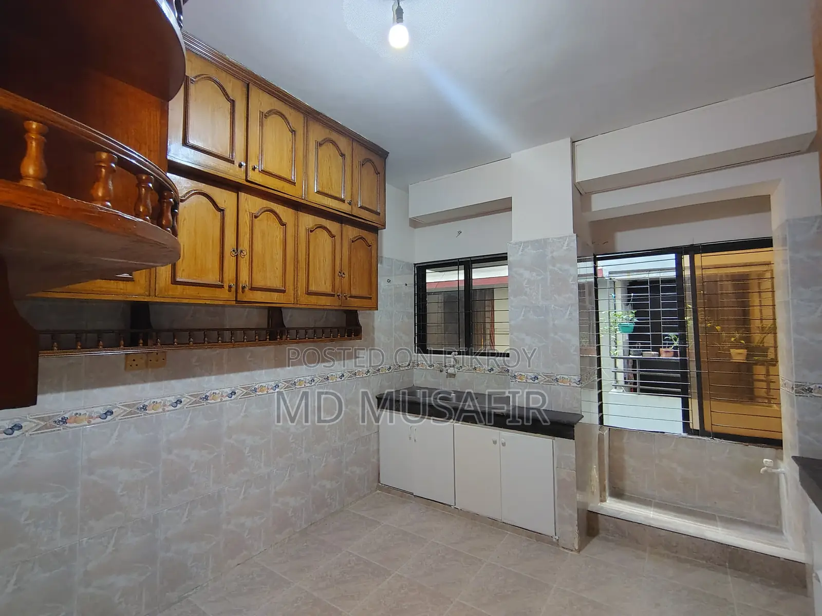 Furnished 4-bedroom Apartment in Gulshan for sale