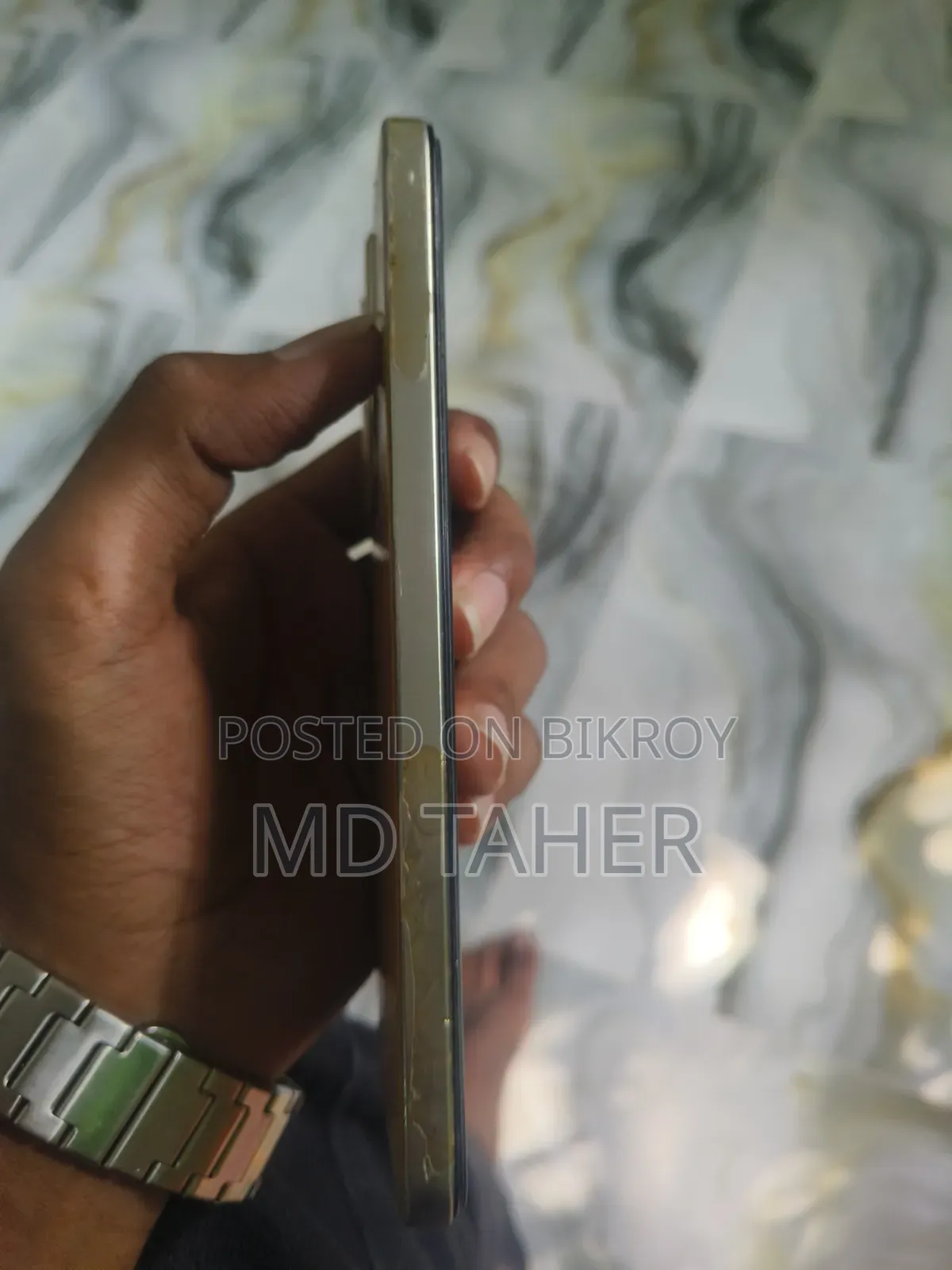 Vivo V25 128 GB Gold