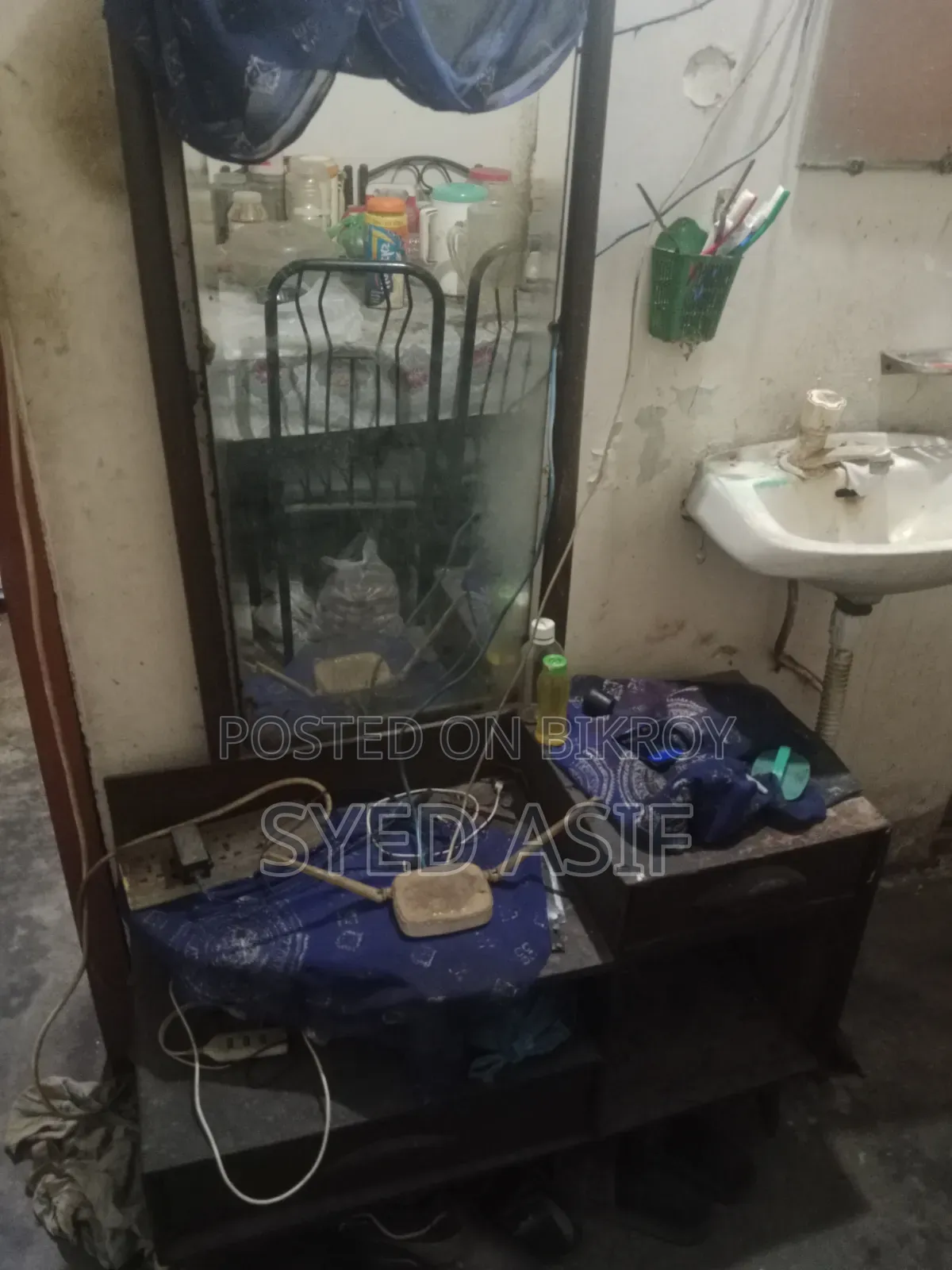 Dressing Table Sell