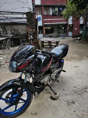 বাজাজ পালসার ১৫০ ২০১৫ ব্ল্যাক