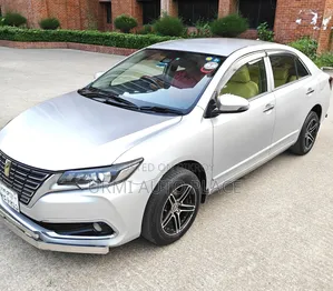 Toyota Premio 2016 Silver