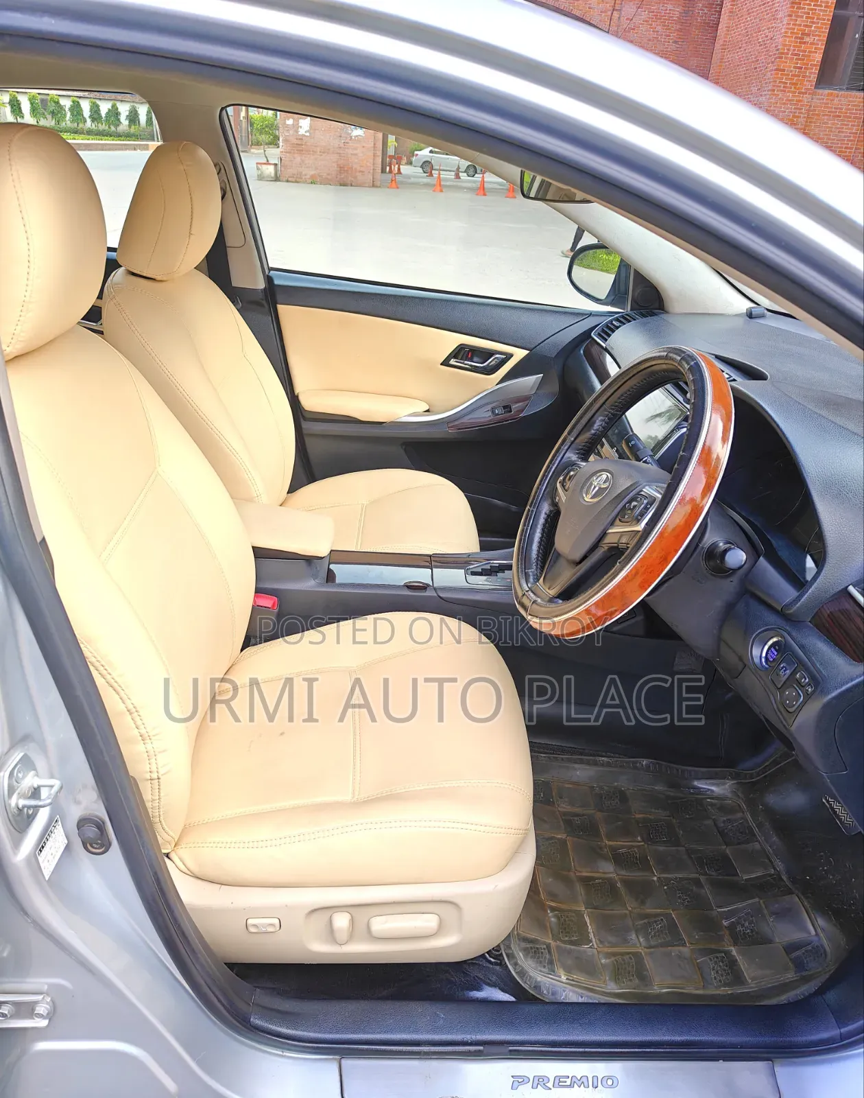 Toyota Premio 2016 Silver