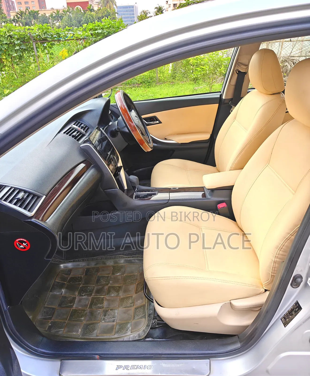 Toyota Premio 2016 Silver