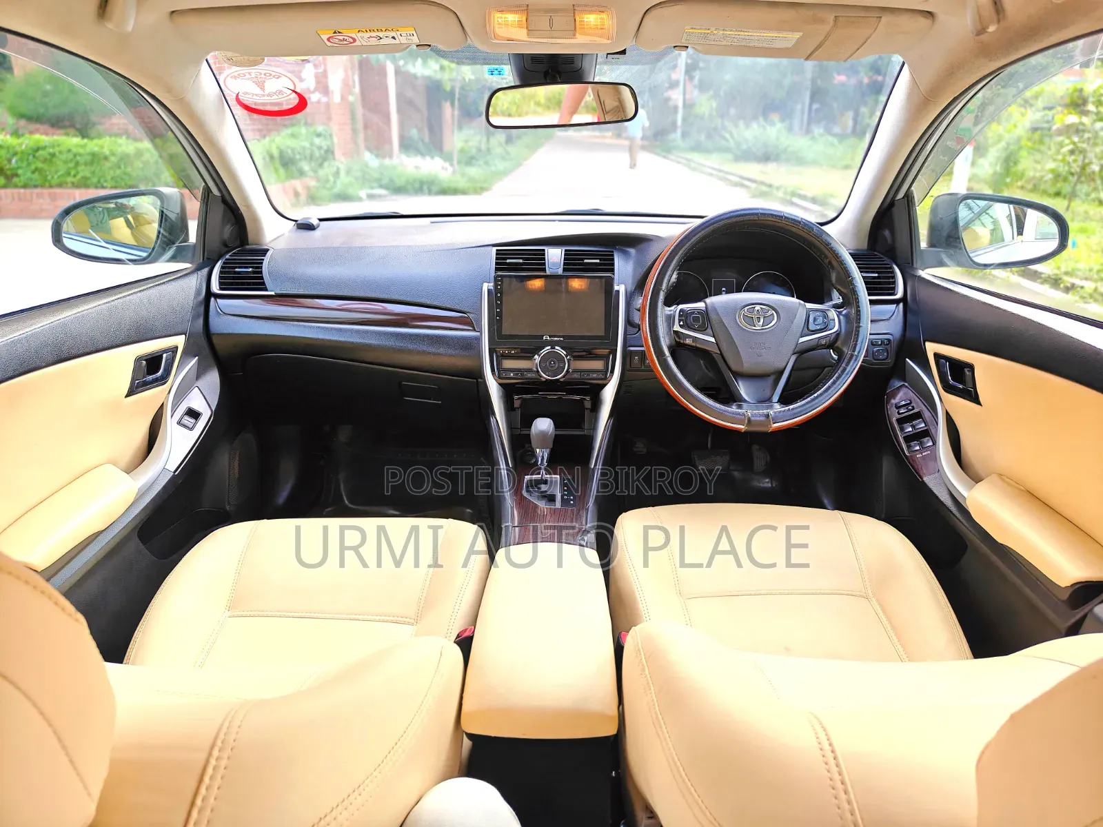 Toyota Premio 2016 Silver