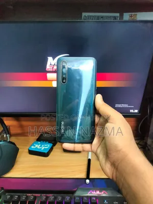 রিয়েলমি ৬ ১২৮ জিবি কালো