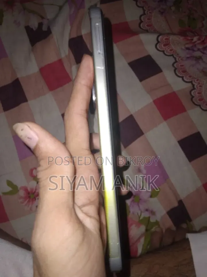 নতুন ইনফিনিক্স হট ৭০ ১২৮ জিবি কমলা