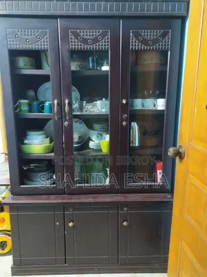 বোর্ডের শোকেস