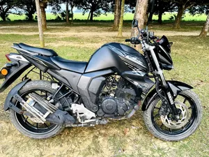 যামাহা এফজেডএস ভি২ ২০২৩ ব্ল্যাক
