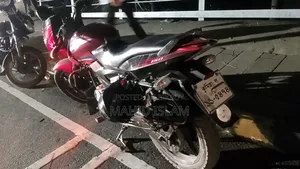 Bajaj Pulsar 150 2012 Red