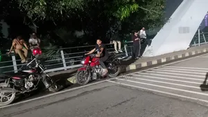 Bajaj Pulsar 150 2012 Red