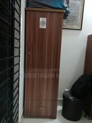 কার্ডবোর্ড ওয়ার্ডরোব