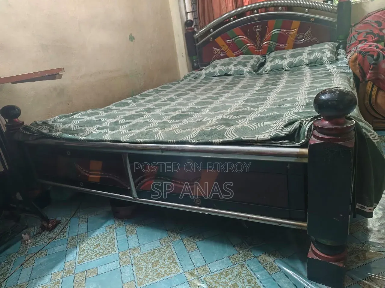 Bed / Cot
