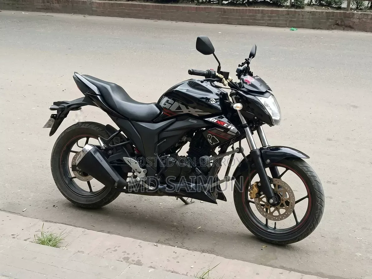 সুজুকি জিক্সার ২০২১ ব্ল্যাক