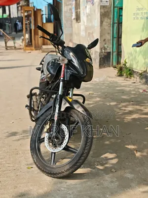 রানার রয়্যাল+ ভি২ ২০২২ কালো