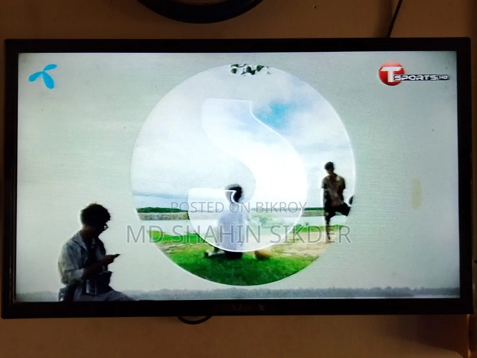 STAREX 32" Wide LED TV/Monitor
