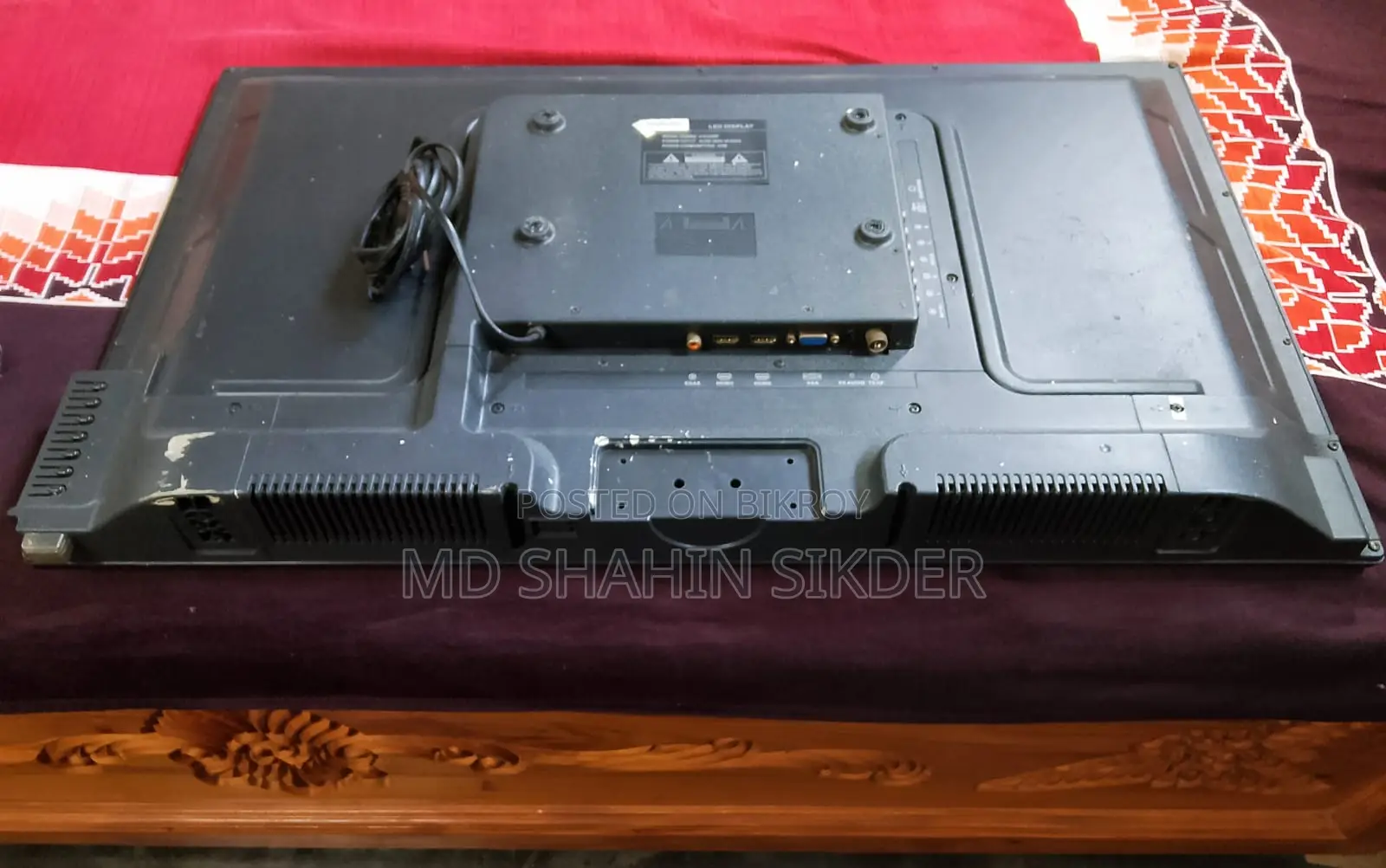 STAREX 32" Wide LED TV/Monitor