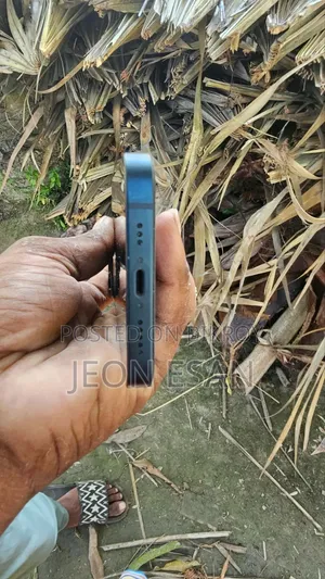নিউ অ্যাপল আইফোন ১৪ ১২৮ জিবি ব্ল্যাক