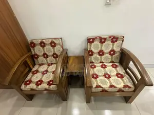 আসল সেগুন কাঠের সোফা সেট (৩+১+১) সেন্টার এবং সাইড টেবিল সহ