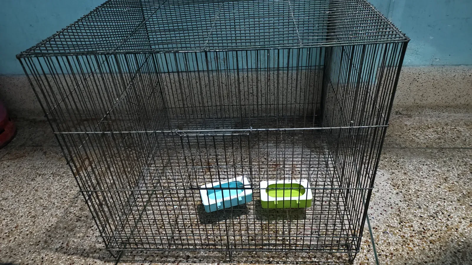 Bird/Pigeon/Chicken Cage