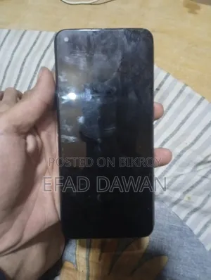 রিয়েলমি ৯ ১২৮ জিবি নীল