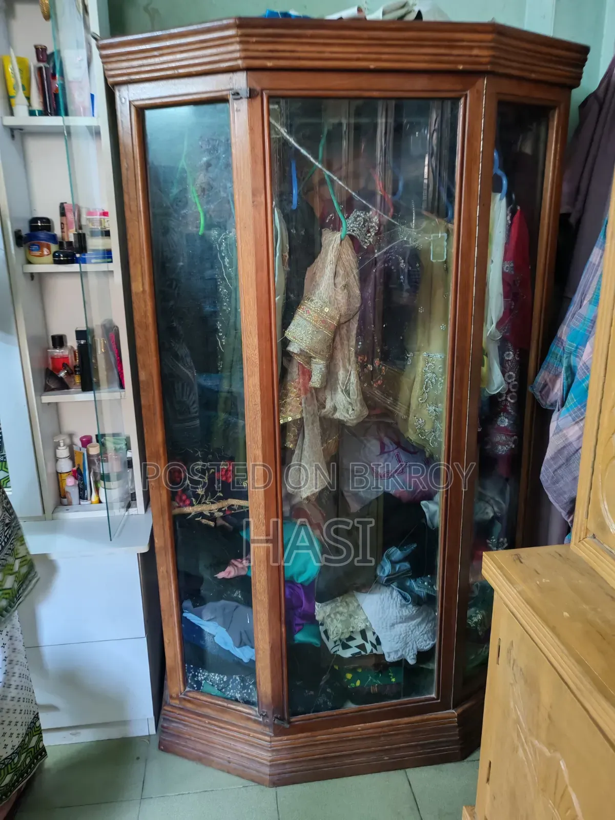 সেগুন কাঠ এর শাড়ির আলমারি