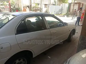 Mitsubishi Lancer 2000 White