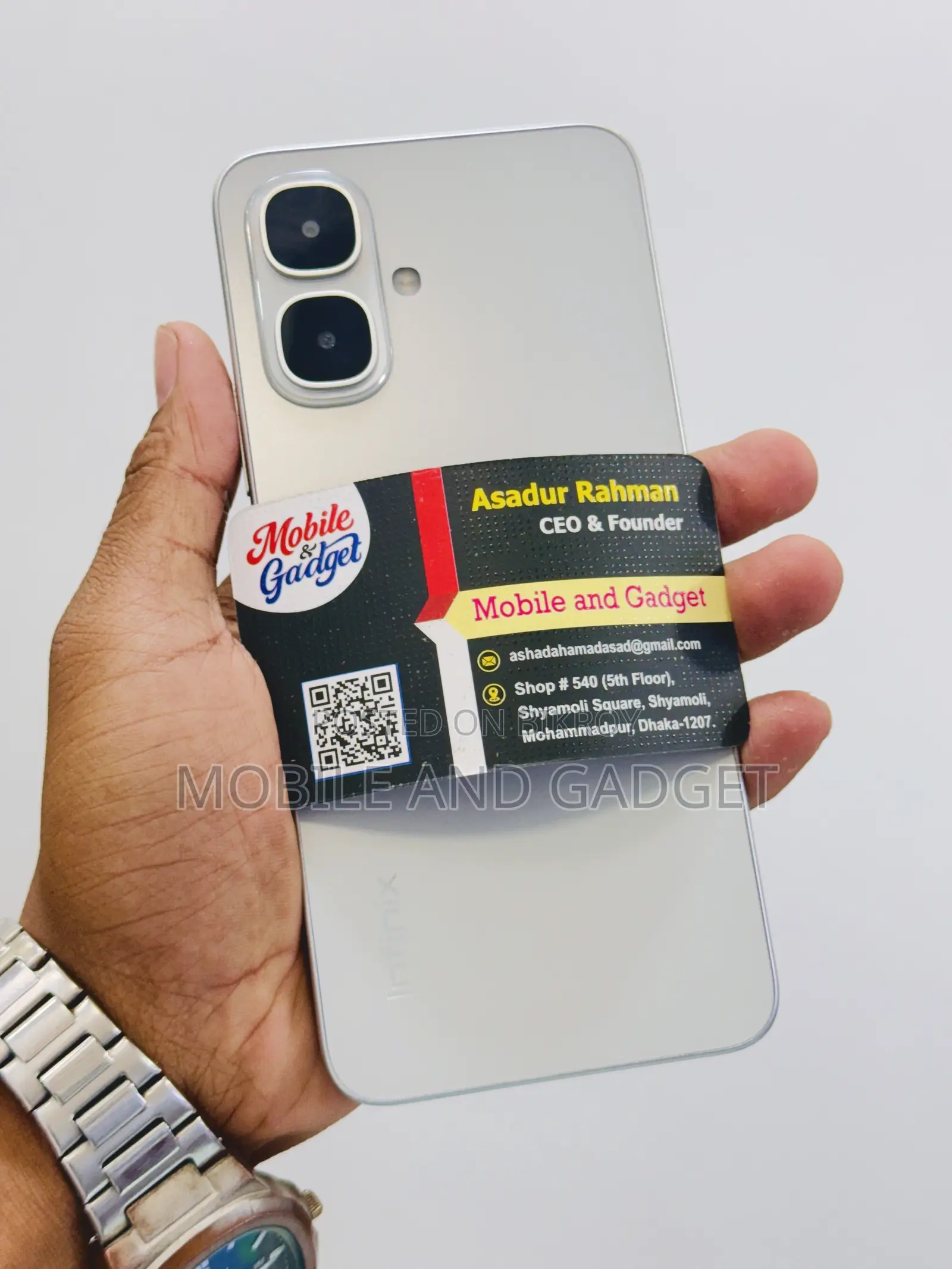 ইনফিনিক্স স্মার্ট ১০ ১২৮ জিবি হোয়াইট